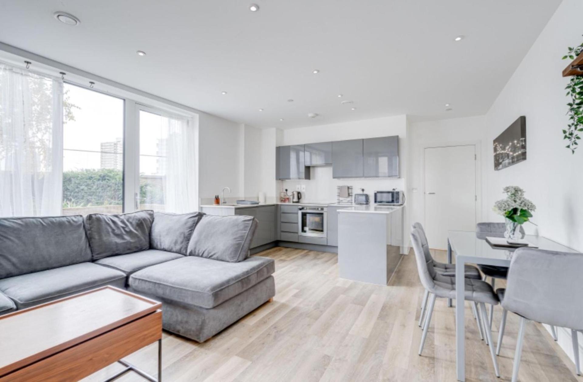 Cozy London Apartment With 2 Bedrooms Екстериор снимка